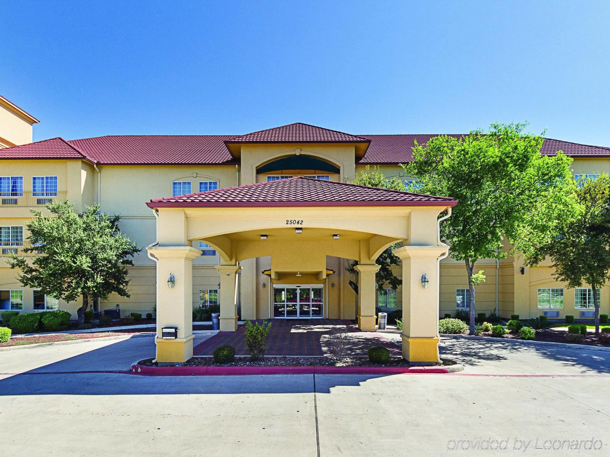 La Quinta By Wyndham San Antonio The Dominion Hotel Exterior photo